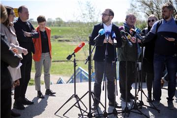 Tomašević obišao Domovinski Most i održao konferenciju za medije