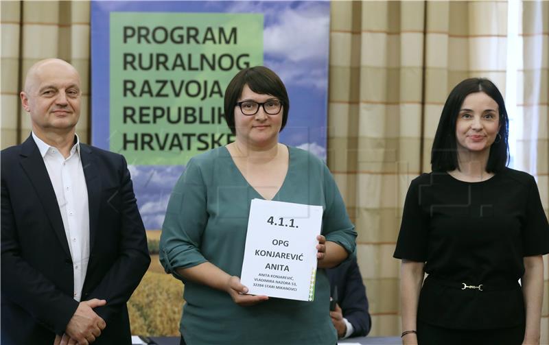 Agriculture Ministry awards 33 Rural Development Programme contracts