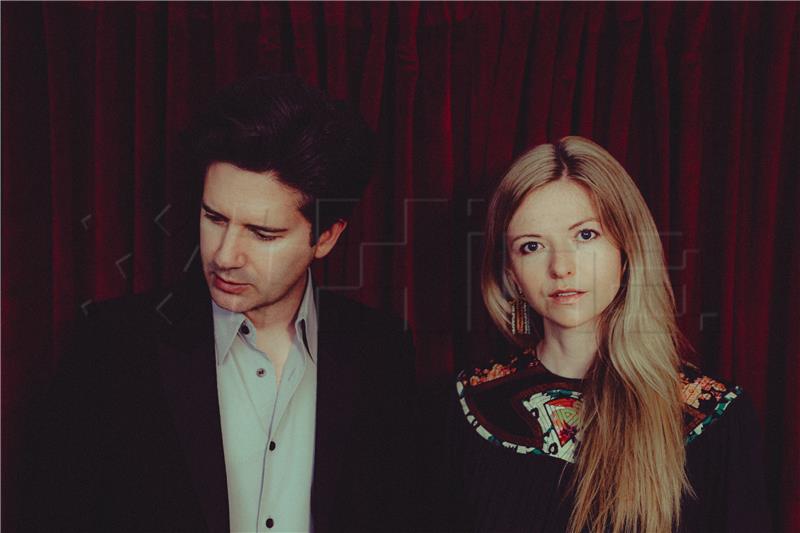 Still Corners nastupit će u Boogaloou 18. travnja