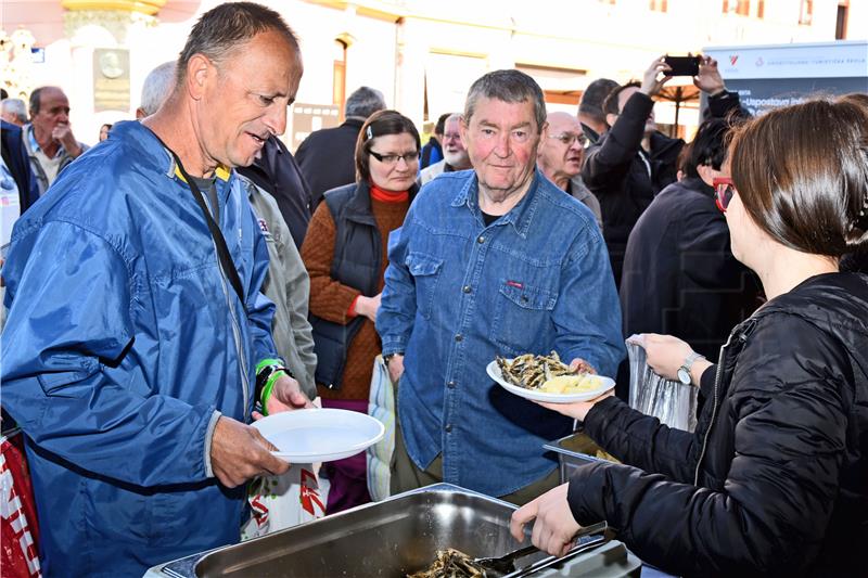 Tradicionalna podjela posnog obroka u Vinkovcima