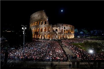 ITALY BELIEF VIA CRUCIS COLOSSEUM