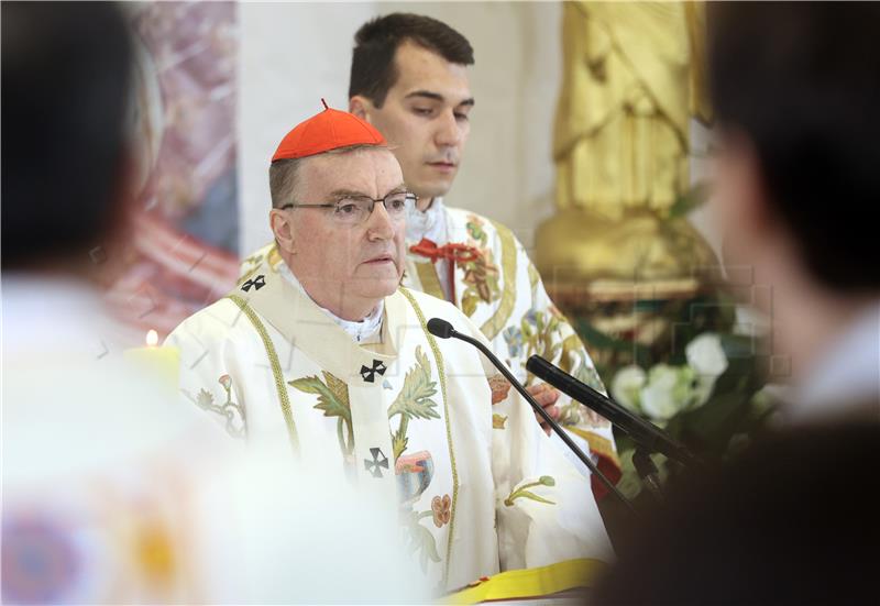 Sveta misa za Uskrs u Bogoslužnom prostoru bl. Alojzija Stepinca na Kaptolu