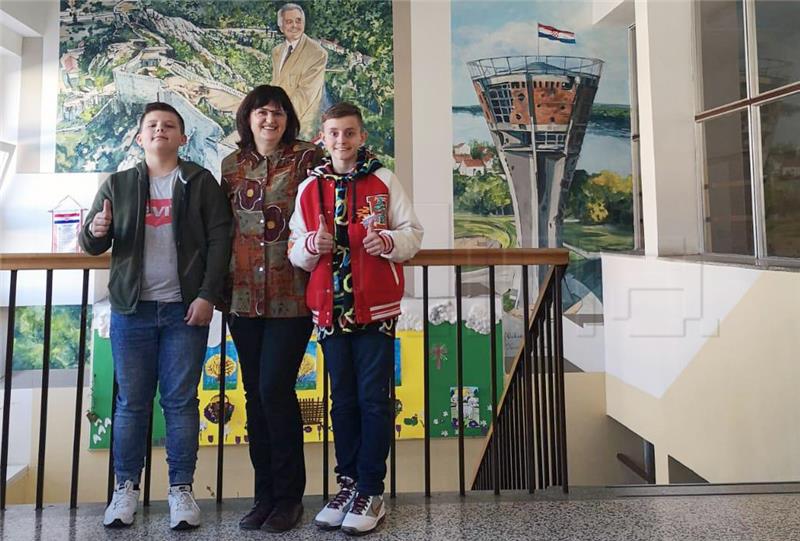 Nearly 1,000 Ukraine pupils in Croatian schools mastering biggest hurdle, language