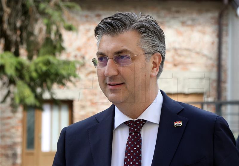 Plenković wishes happy Easter to displaced Ukrainians