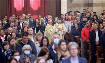 Svečano misno slavlje u katedrali sv. Stošije na svetkovinu Uskrsa