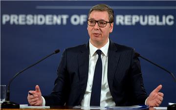 Vučić: Ukrajina i zemlja EU-a šire lažne dojave o bombama u srbijanskim avionima