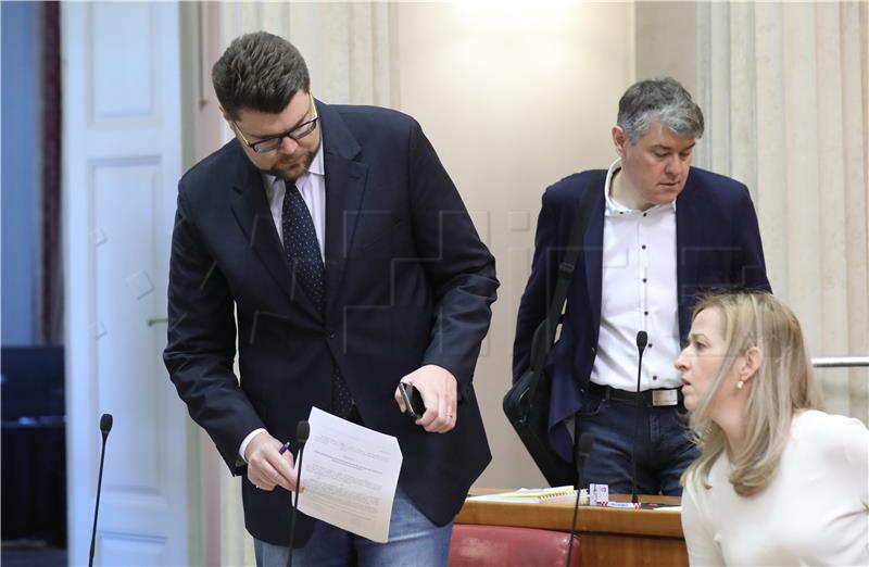 SDP chief, PM trade accusations over Perković and Mustač, allowances