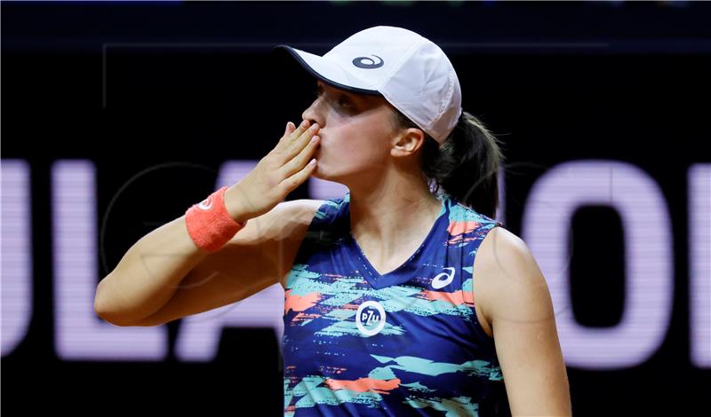 WTA Stuttgart: Swiatek u finalu protiv Sabalenke 