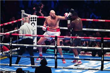 BRITAIN BOXING HEAVYWEIGHT TITLE