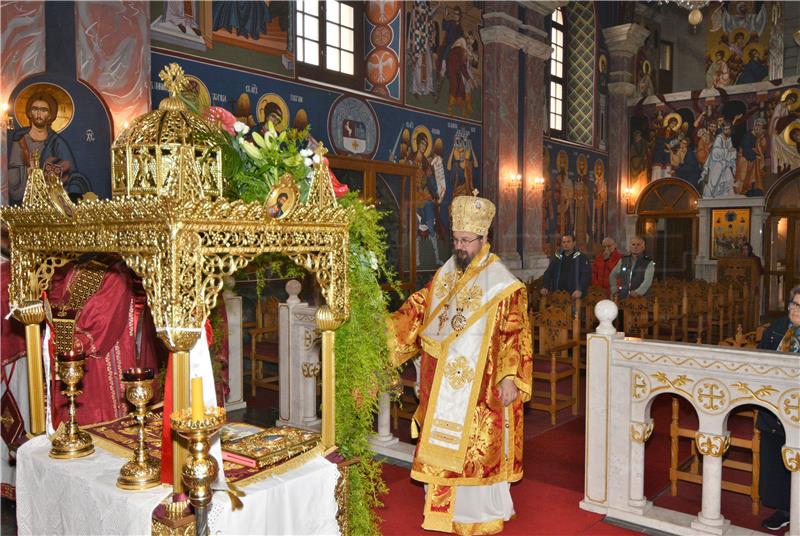 U Karlovcu pravoslavni vjernici proslavili Uskrs svečanom liturgijom