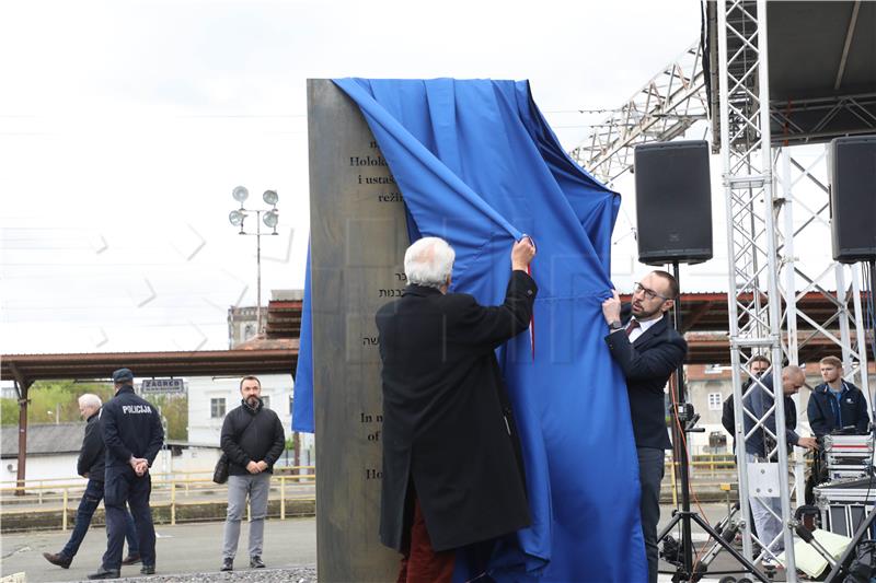 Monument to victims of Holocaust, Ustasha regime unveiled in Zagreb