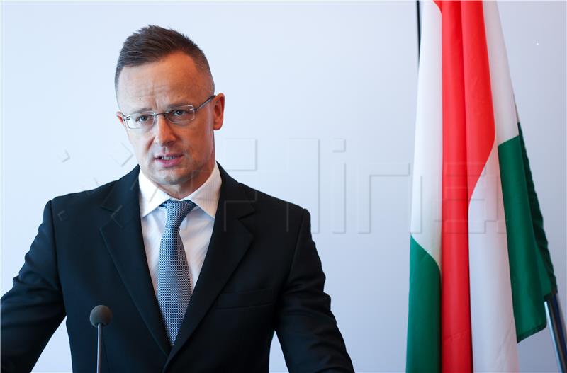 Hungary's and Croatia's minority policies setting example to EU, says Szijjártó