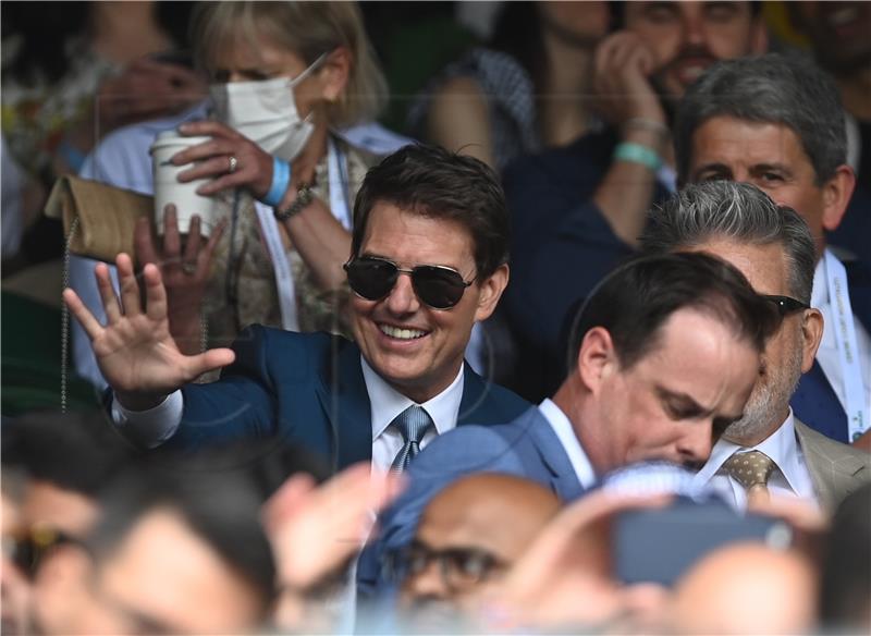 Tom Cruise ekshibicijom predstavio nastavak filma 'Top Gun' 