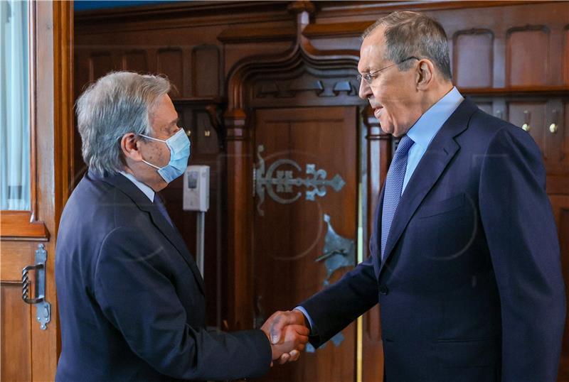 Lavrov poručio da 9. svibnja neće utjecati na operacije u Ukrajini