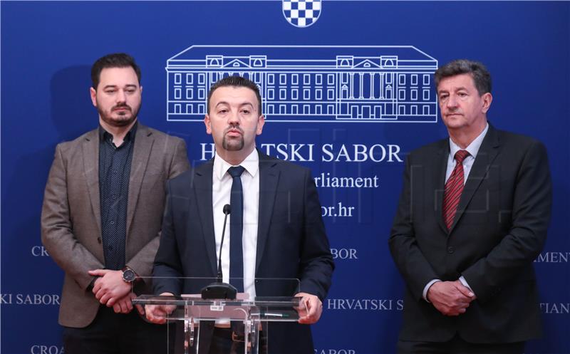 Pavliček: Removal of coat of arms from Bleiburg monument Croatian diplomatic defeat