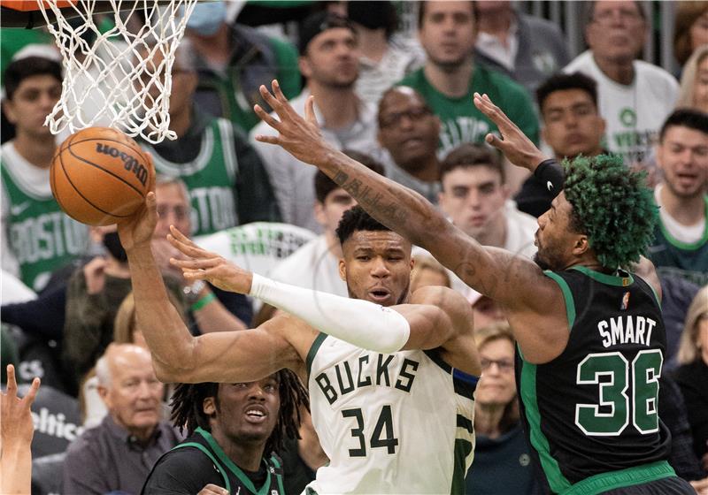 NBA: Boston u Milwaukeeju jači za Smarta 