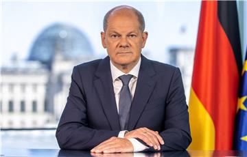 Scholz u govoru povodom Dana pobjede obećao daljnju pomoć Ukrajini