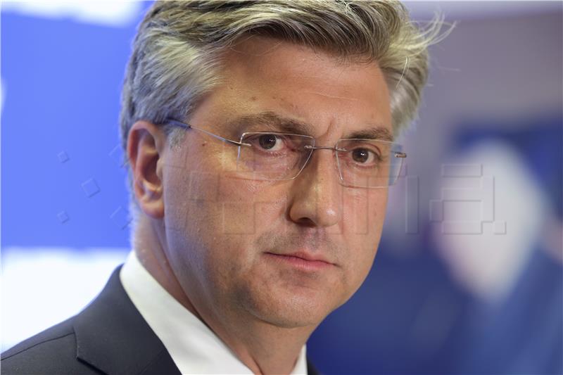 Plenković nakon sjednice Predsjedništva i Nacionalnog vijeća HDZ-a