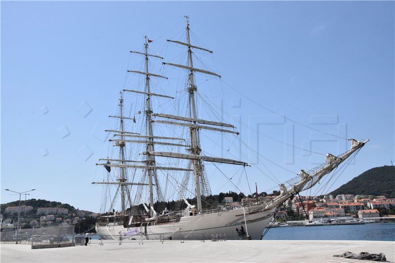 Training ship Shabab Oman II arrives in Dubrovnik