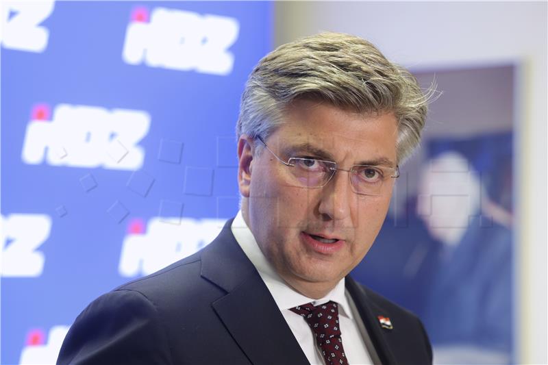 Plenković first Croatian PM to visit Cyprus