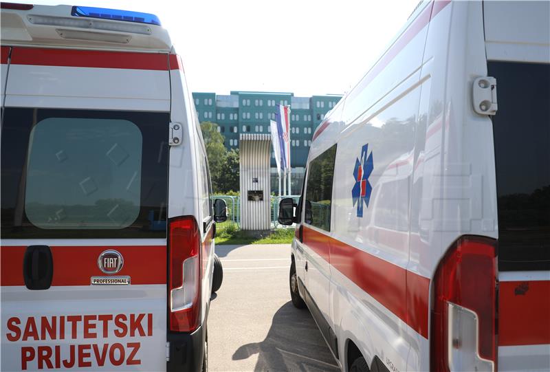 Najavljen štrajk vozača saniteta, medicinskih sestara i tehničara