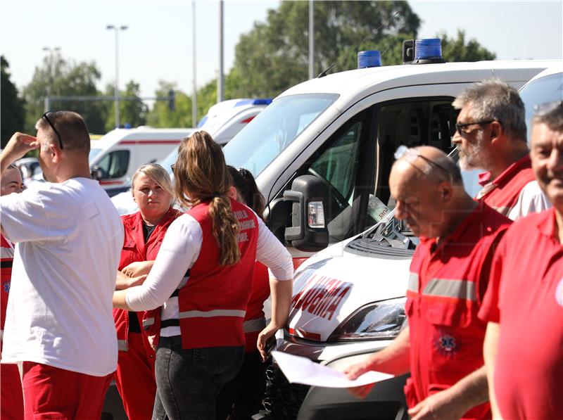 Najavljen štrajk vozača saniteta, medicinskih sestara i tehničara