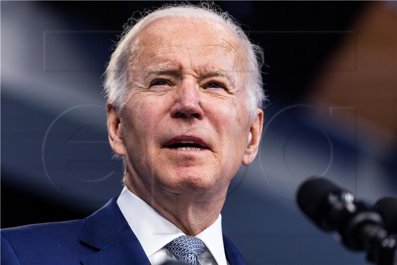 Biden: Vrhovni sud bi nakon odluke o pobačaju mogao krenuti na istospolne brakove