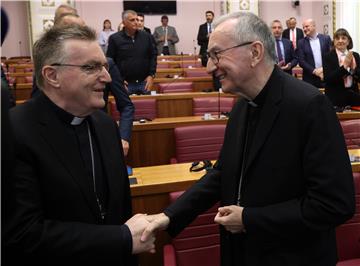 Kardinal Pietro Parolin govorio na sjednici Sabora