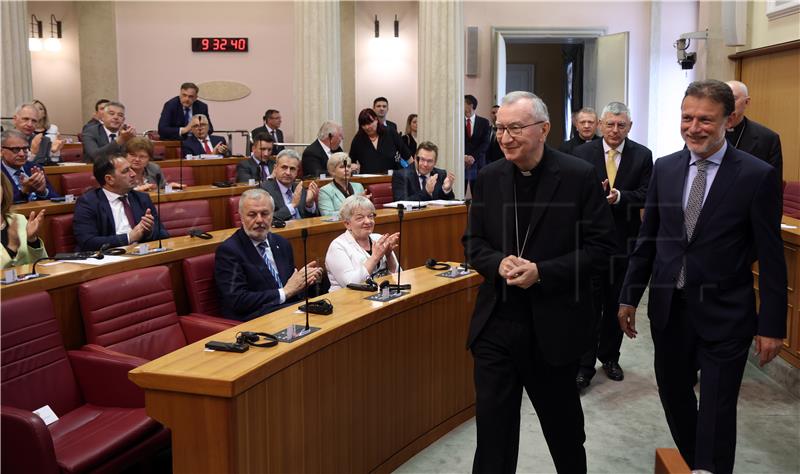 Kardinal Pietro Parolin govorio na sjednici Sabora