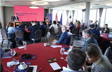 Premijer Plenković na konferenciji European Young Leaders