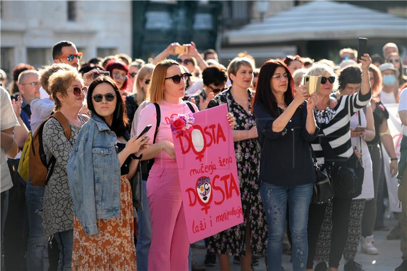 Split: Skup Udruge Domine u znak solidarnosti s Mirelom Čavajdom