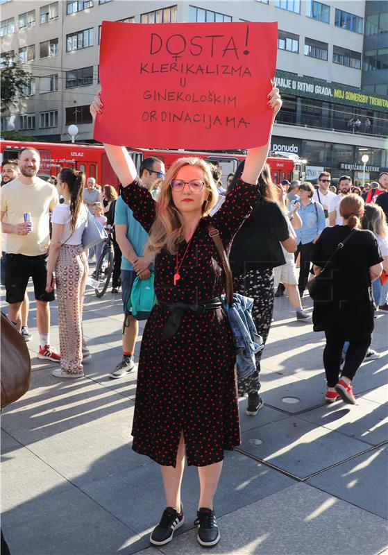 Prosvjed "Dosta! Uništavanja javnog zdravstva i zanemarivanja zdravlja žena!"