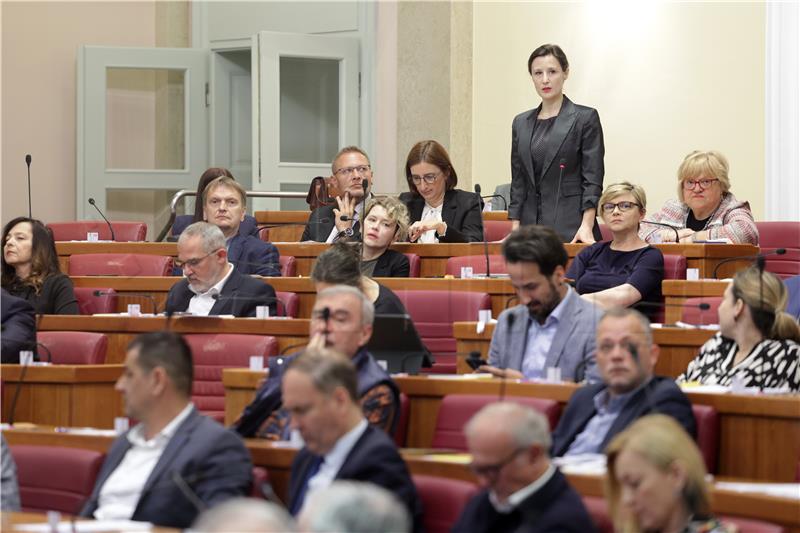 Croatian parliament amends Pre-School Education Act