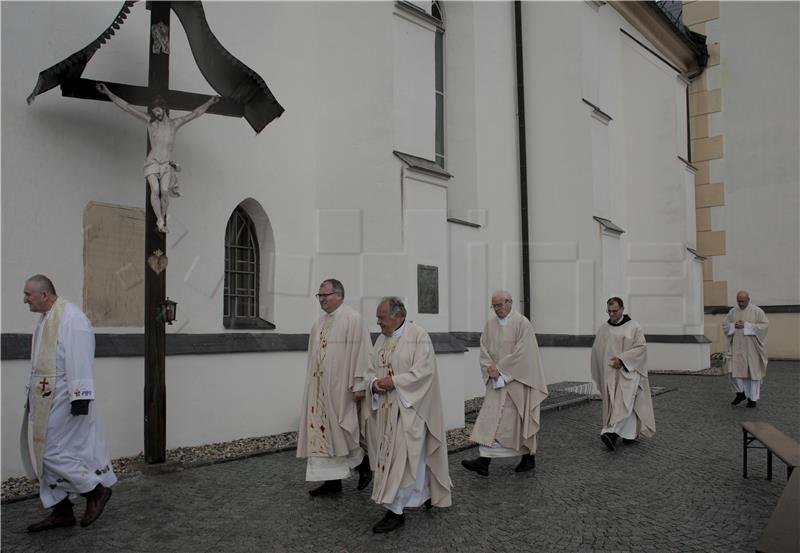 U župnoj Crkvi svetog Petra i Pavla u Bleiburgu održana misa zadušnica