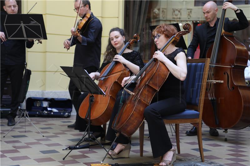 Koncert posvećen Petru Iljiču Čajkovskom u zagrebačkom Oktogonu