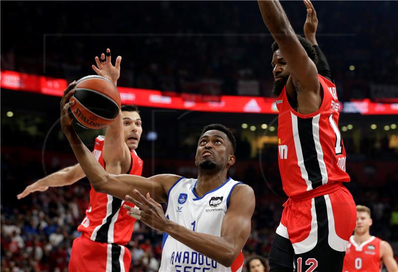 Anadolu Efes košem u zadnjoj sekundi izborio finale Eurolige