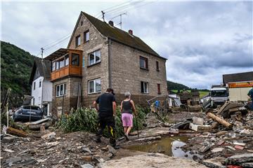 Oluja u Njemačkoj usmrtila jednu osobu, ozlijeđenih 60 - novi podaci