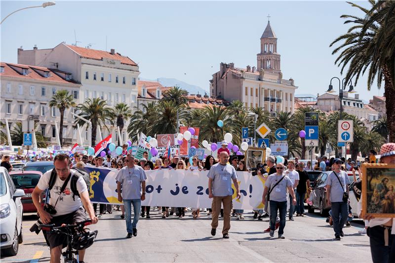 Hod za život u Splitu okupio velik broj građana