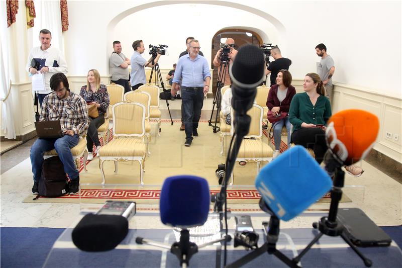 Konferencija za medije Kluba gradskih zastupnika Mosta o Dječjoj bolnici Srebrnjak