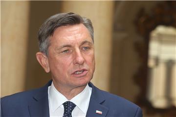 Pahor susretom s Golobom počeo konzultacije o sastavu nove vlade