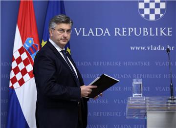 Konferencija za medije premijera Plenkovića