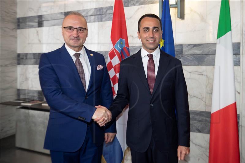 Croatia, Italy sign agreement on exclusive economic zone demarcation