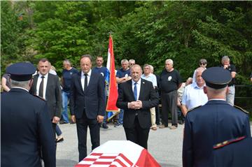 Medved na posljednjem ispraćaju 133 žrtve ubijene u svibnju 1945. godine