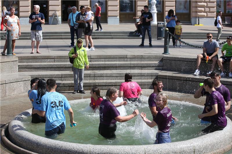 Proslava zagrebačkih maturanata