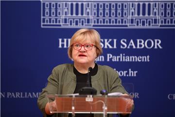 Konferencija za medije zastupnice Anke Mrak Taritaš