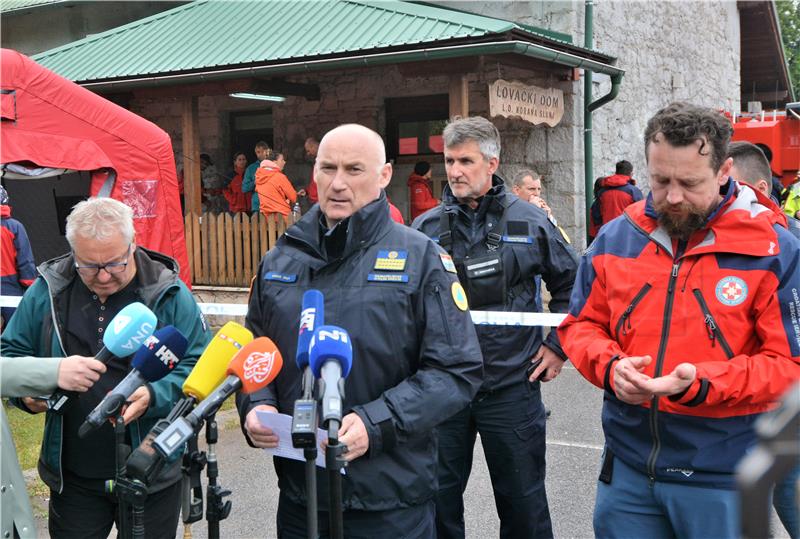 Završena potraga za zrakoplovom, poginulo svih četvero putnika