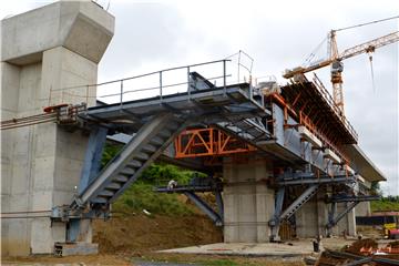 Radovi na vijaduktu Carevdar na dionici Križevci-Koprivnica-državna granica