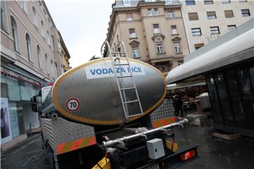 Pukla cijev u centru Zagreba, dio potrošača u Frankopanskoj bez vode