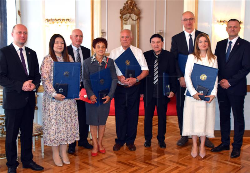 U povodu Dana Osječko-baranjske županije uručene nagrade i priznanja