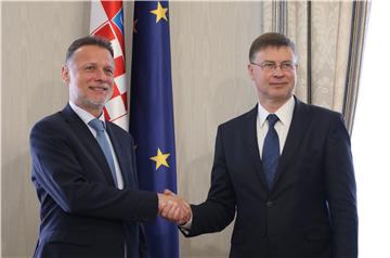 Jandroković primio Valdisa Dombrovskisa